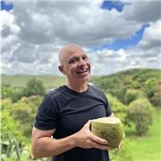 Profesor de inglés imparte clases particulares o en grupo a niños de todas las edades